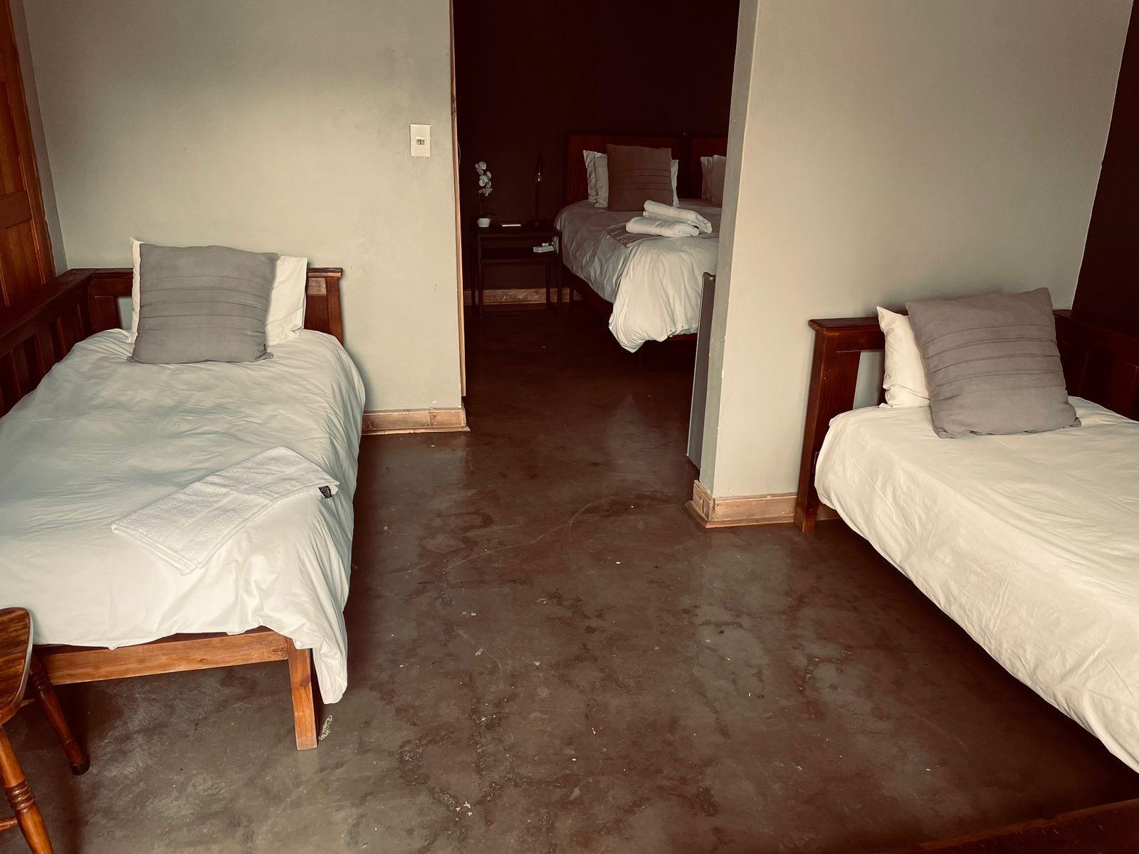 Room 2 — Photo of the whole room