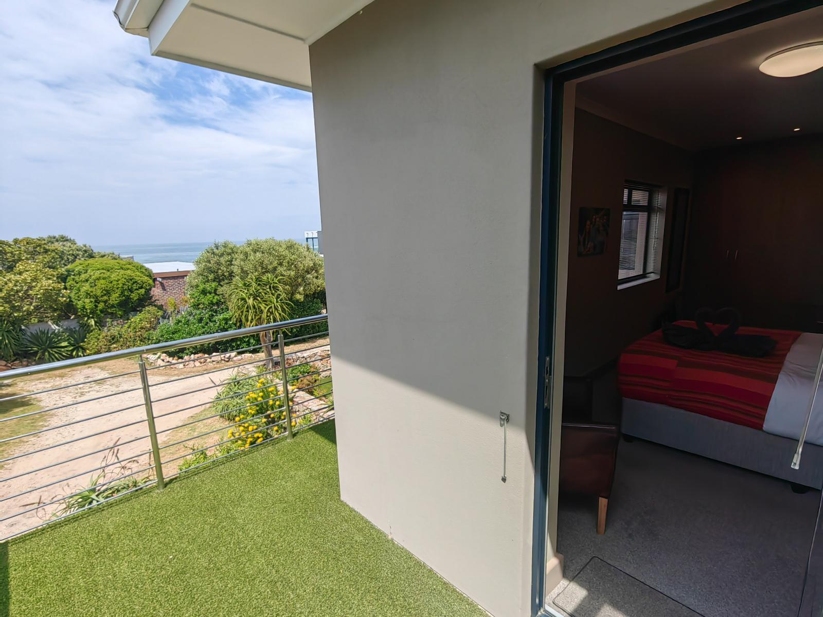 Room 7 — Balcony/Terrace