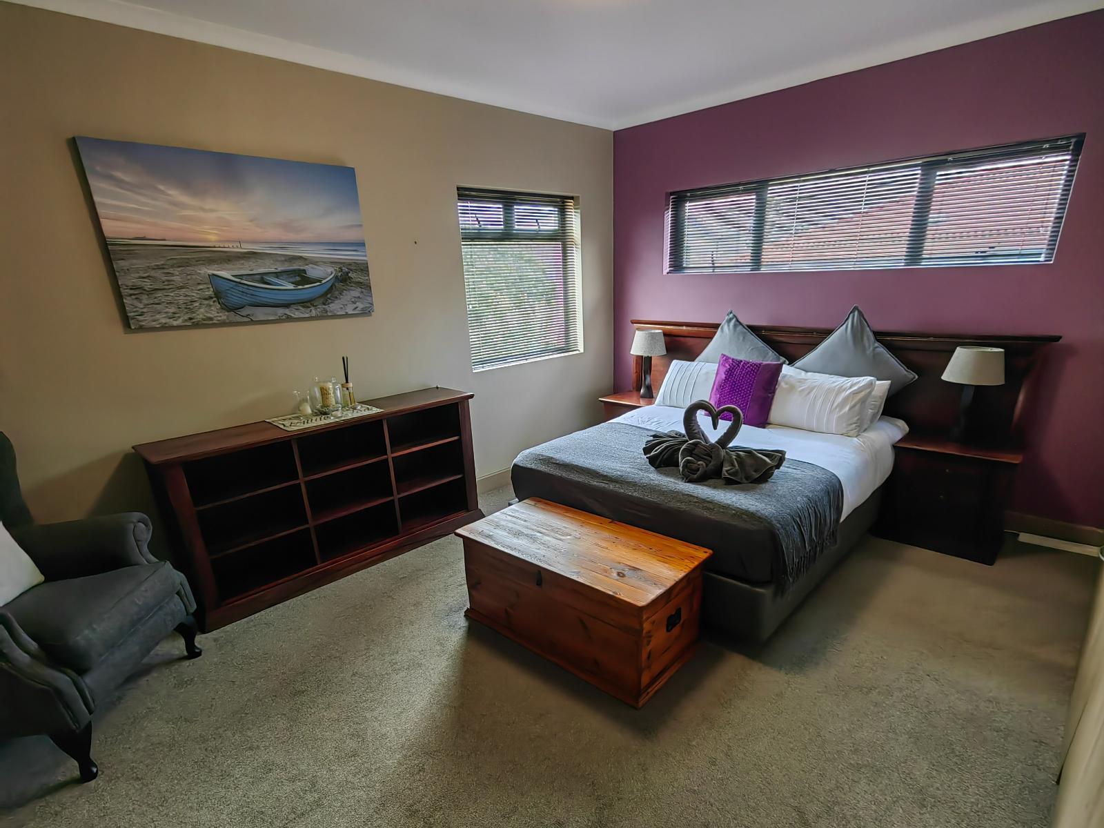 Room 7 — Bed