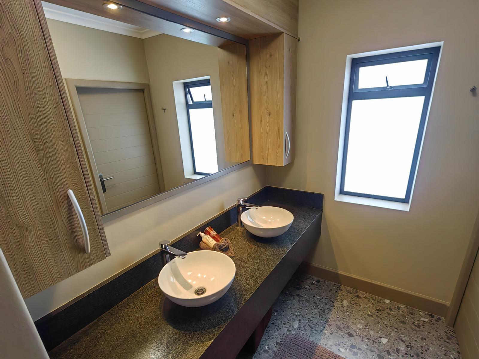 Room 7 — Bathroom