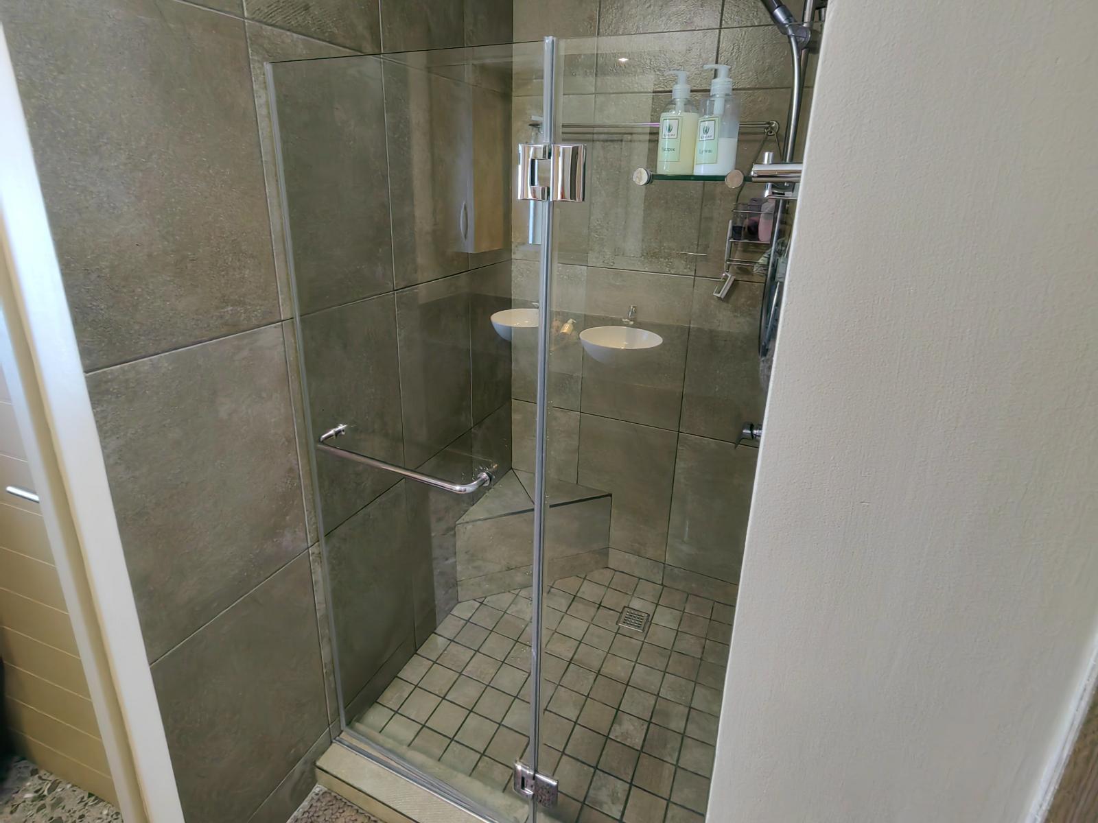 Room 7 — Shower