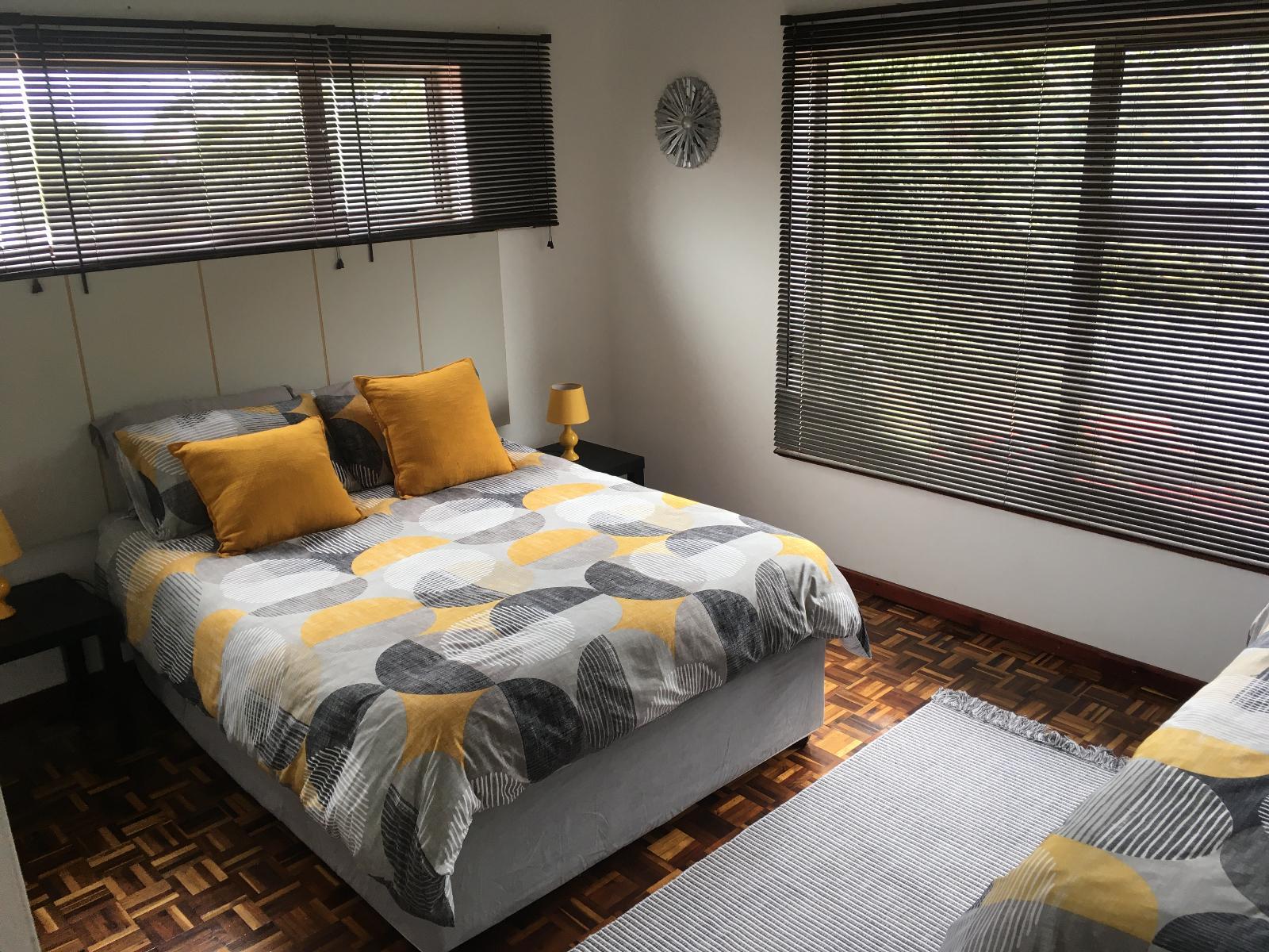 Room 2 — Photo of the whole room