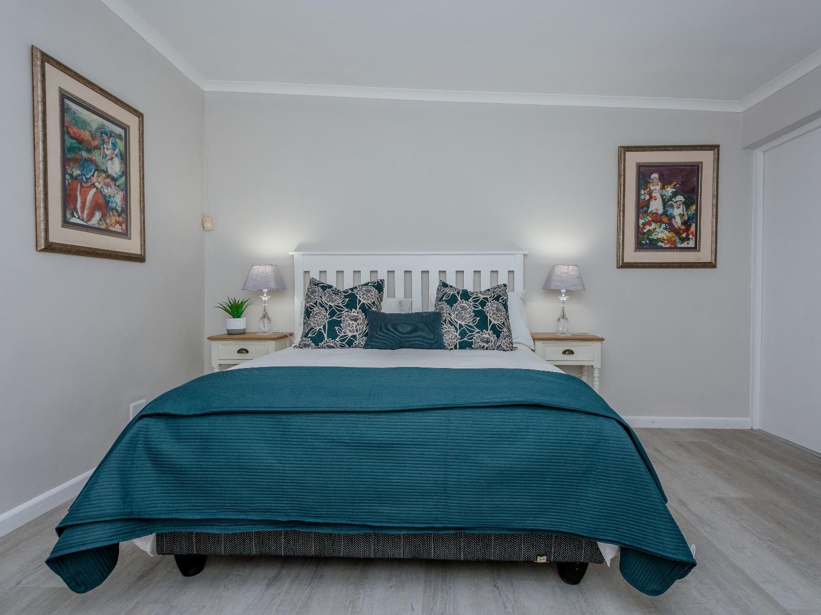 Room 7 — Bed