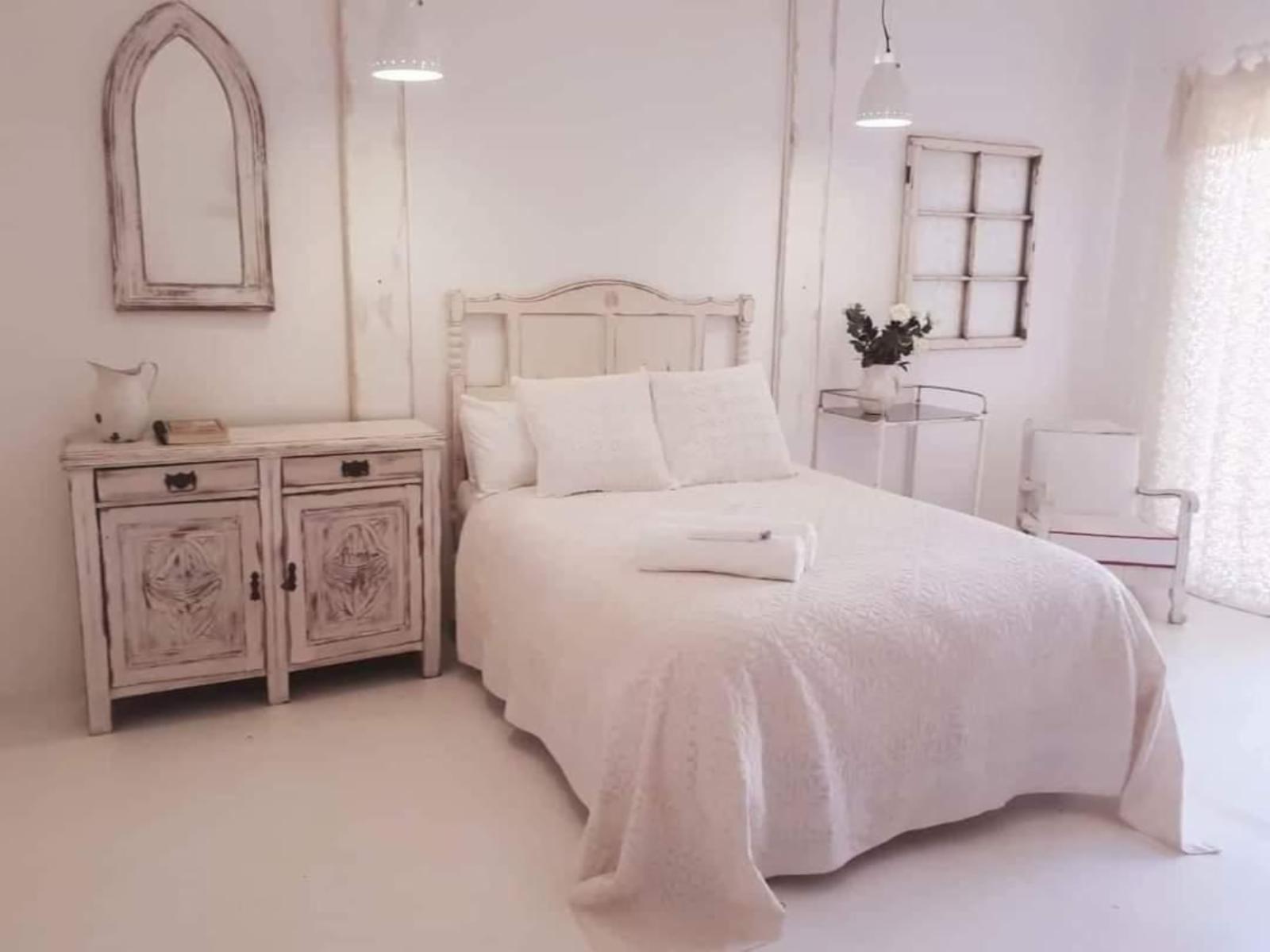 Room 1 — Photo of the whole room