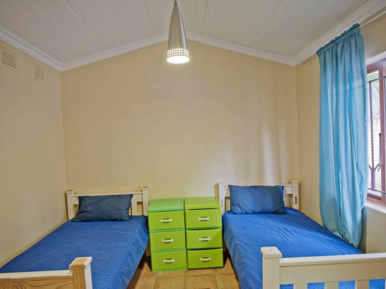 Room 1 — Photo of the whole room