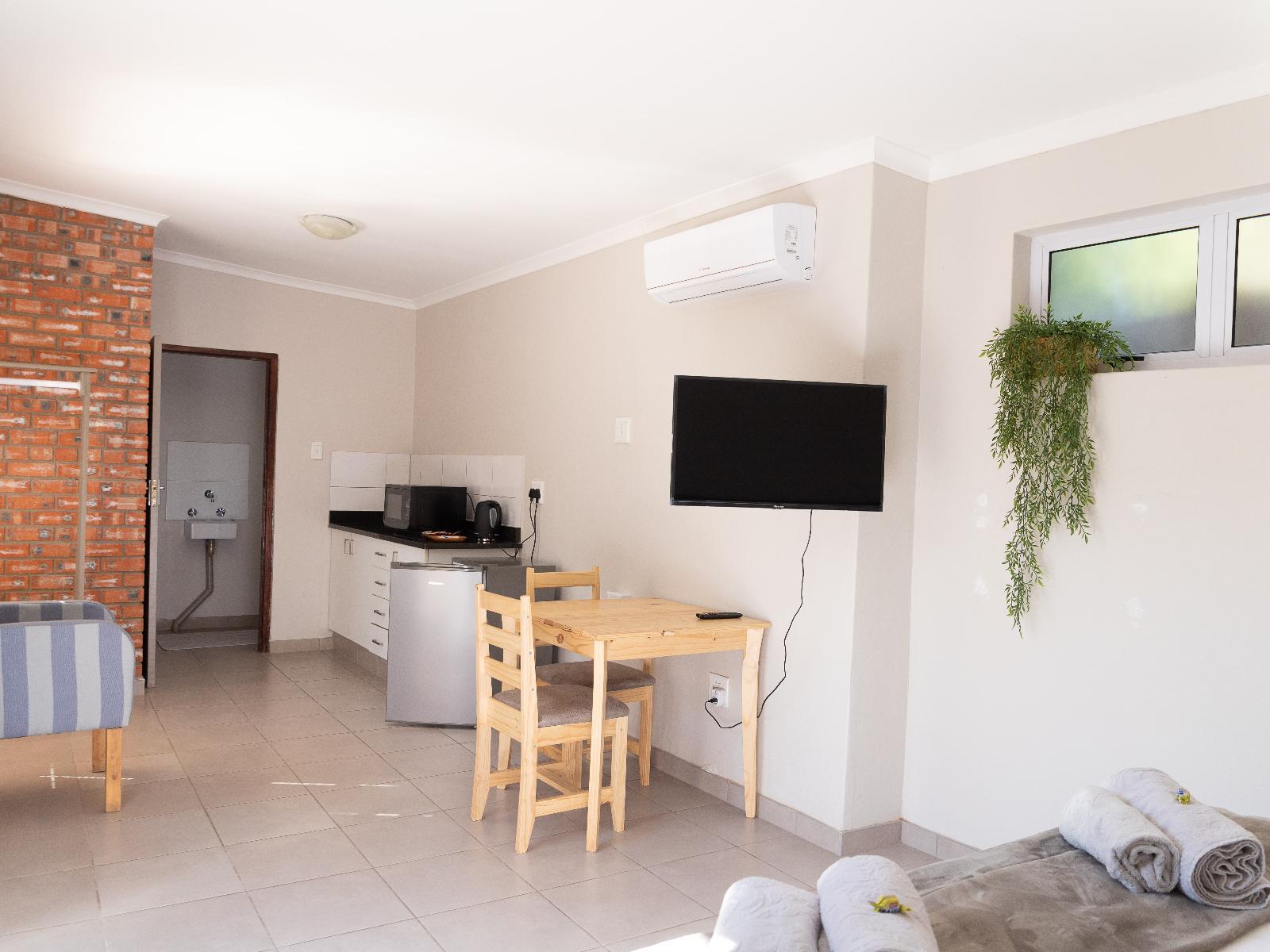 Room 1 — TV and multimedia