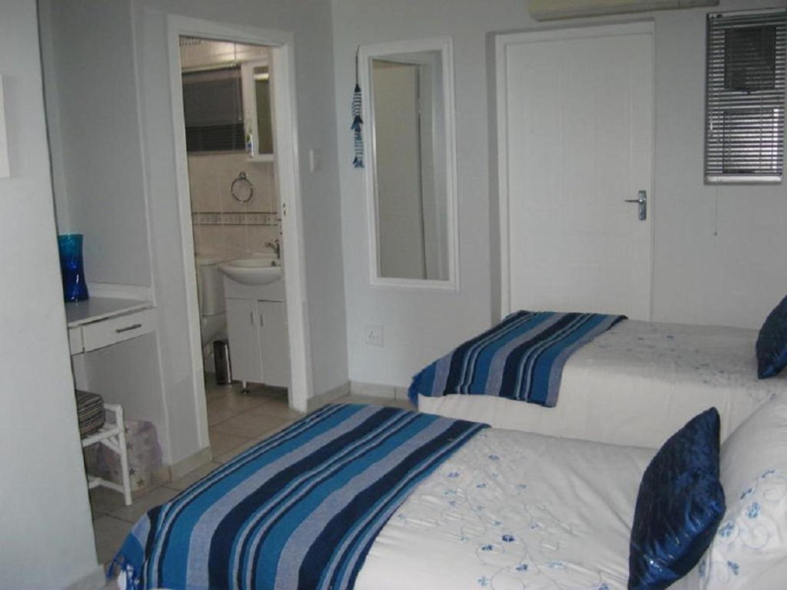 Room 2 — Photo of the whole room