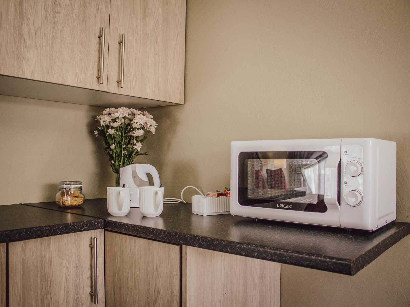 Room 1 — Kitchenette