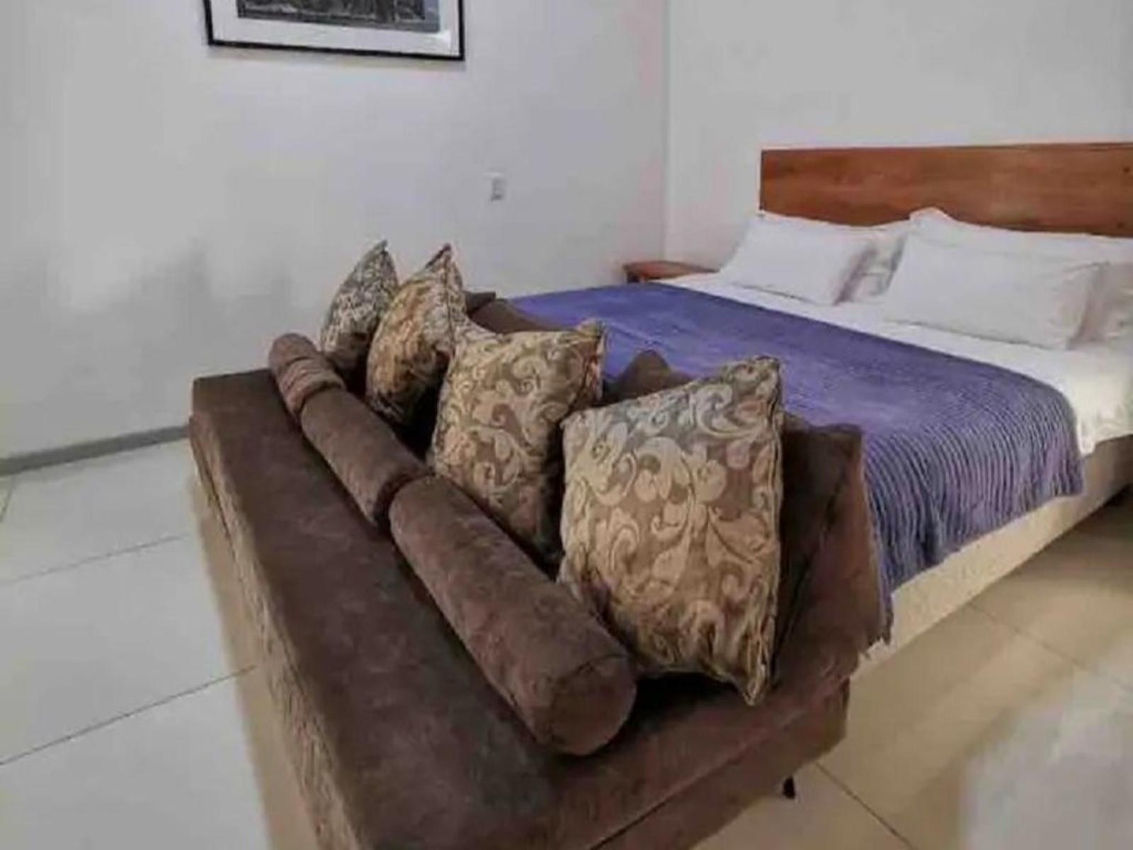 Room 1 — Photo of the whole room