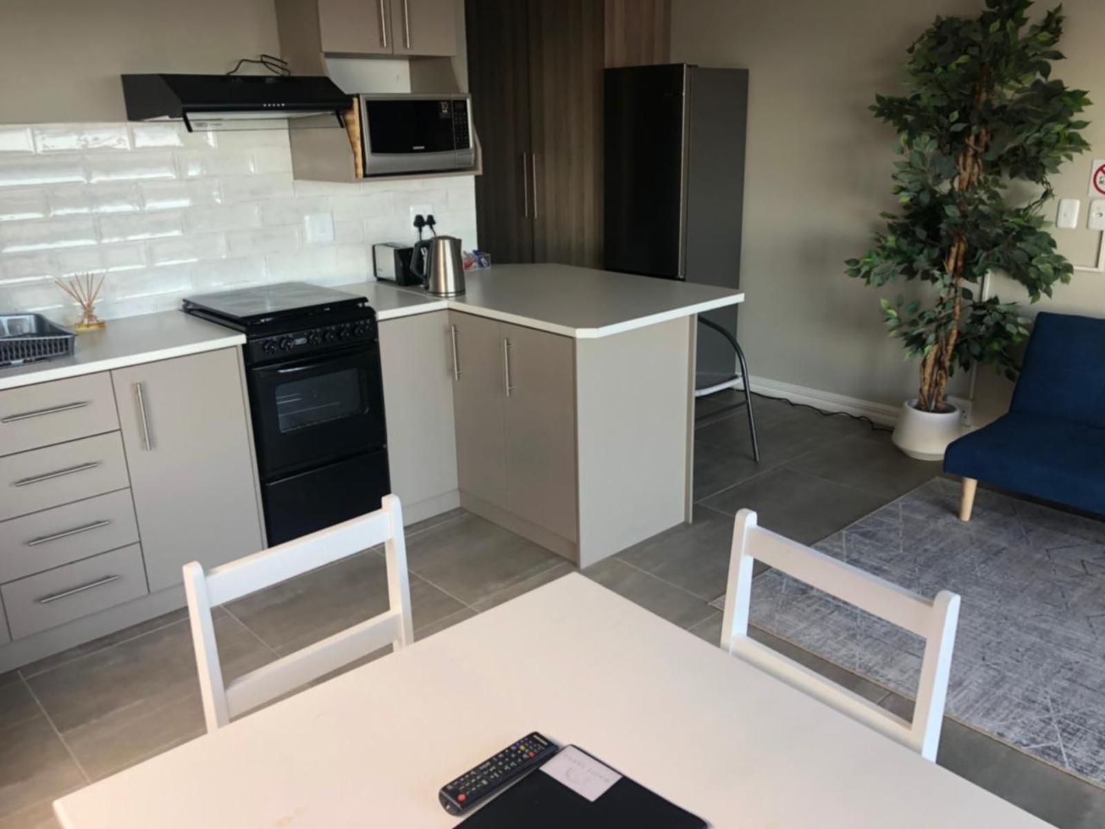 Room 1 — Kitchenette