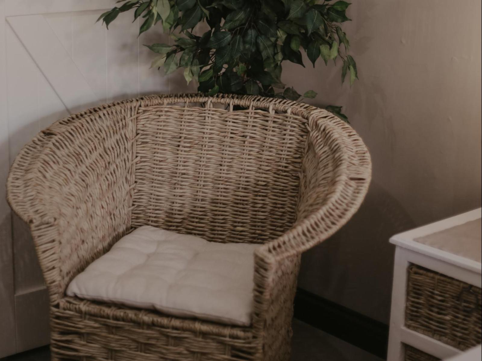 Room 1 — Seating area