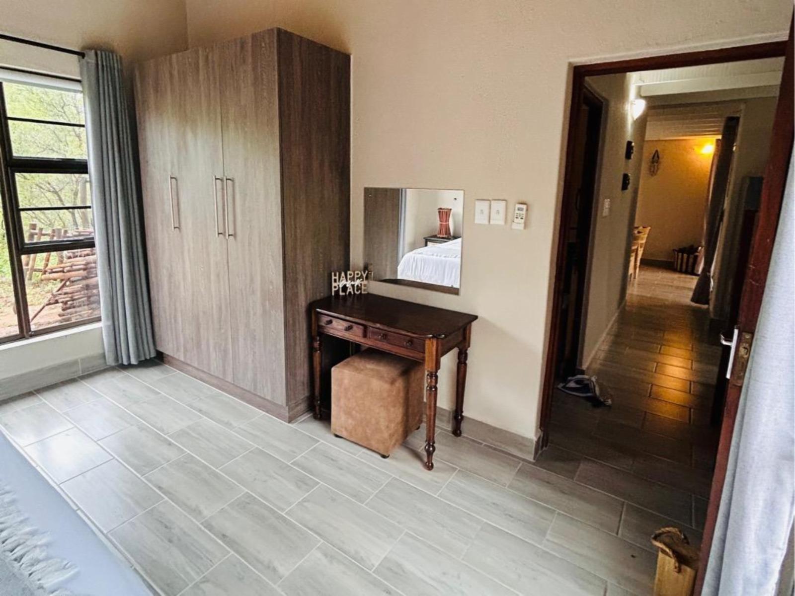 Room 1 — Photo of the whole room