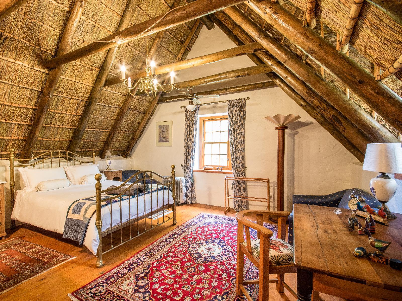 Room 1 — Photo of the whole room