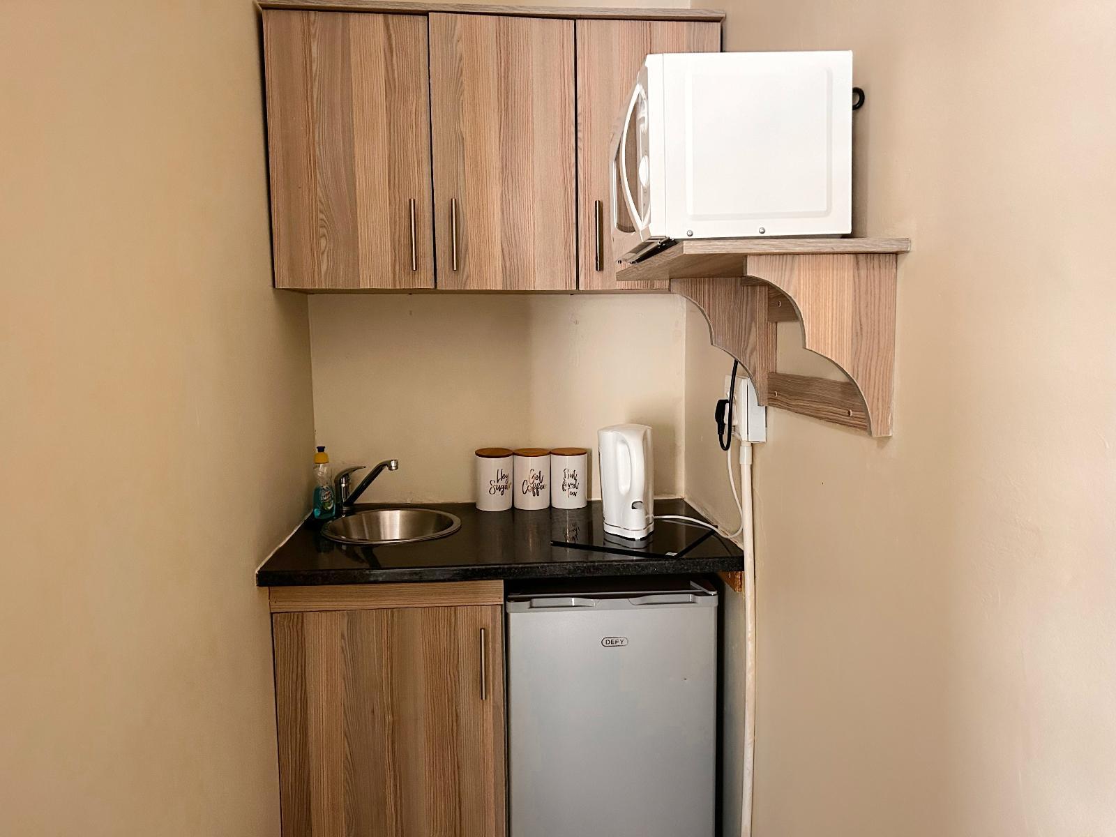 Room 1 — Kitchenette