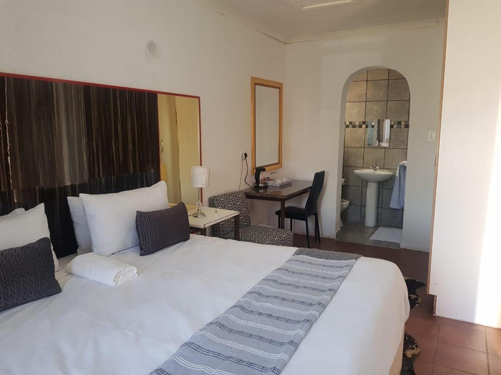 Room 2 — Photo of the whole room
