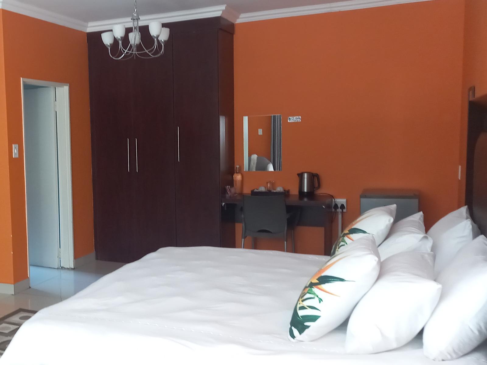 Room 1 — Photo of the whole room