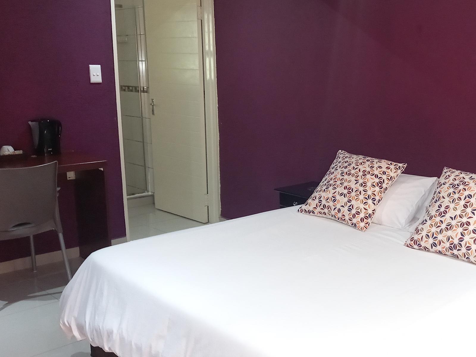 Room 3 — Photo of the whole room