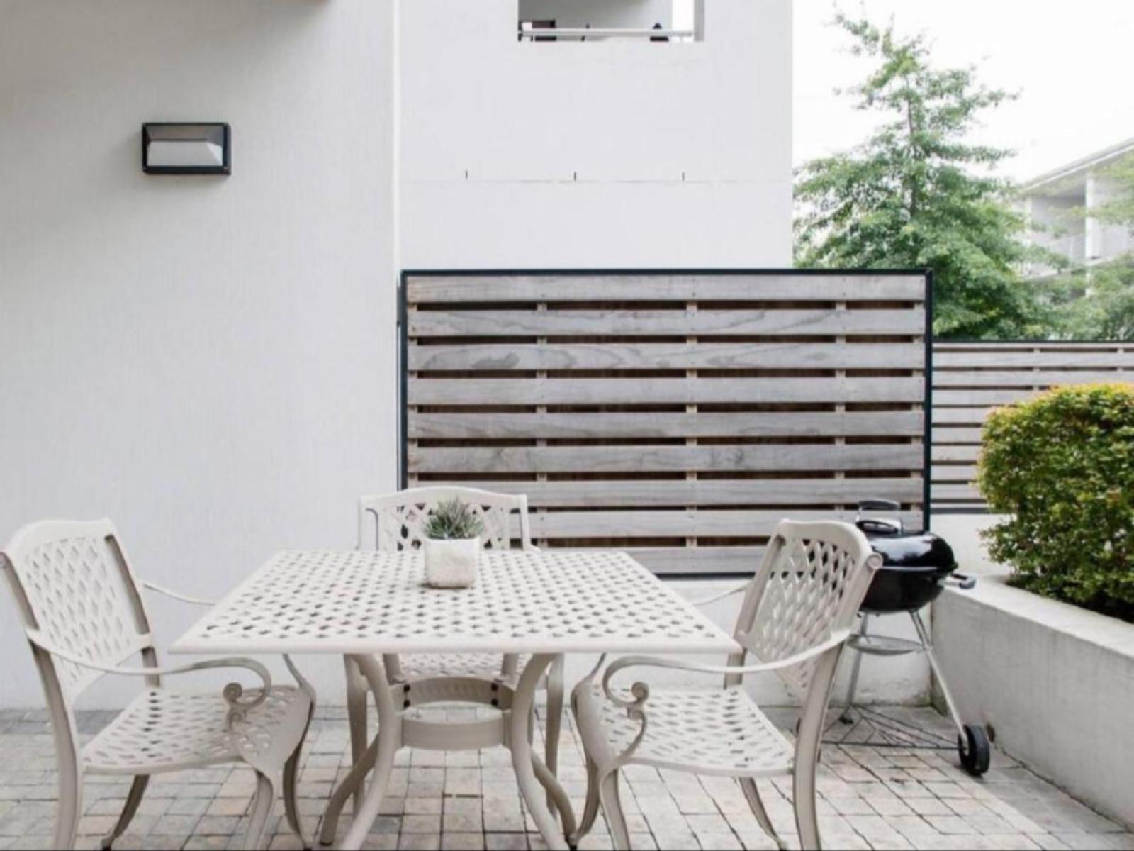 Room 1 — Balcony/Terrace