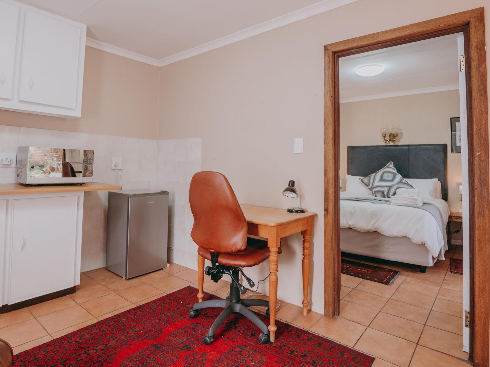 Room 4 — Kitchenette