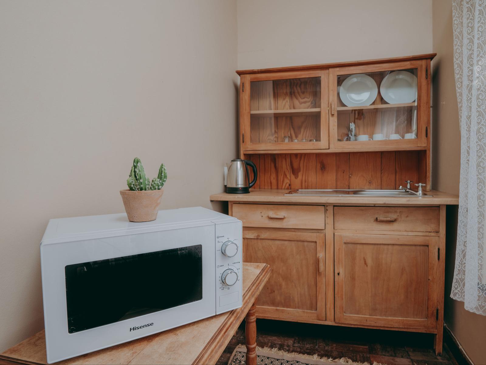 Room 1 — Kitchenette