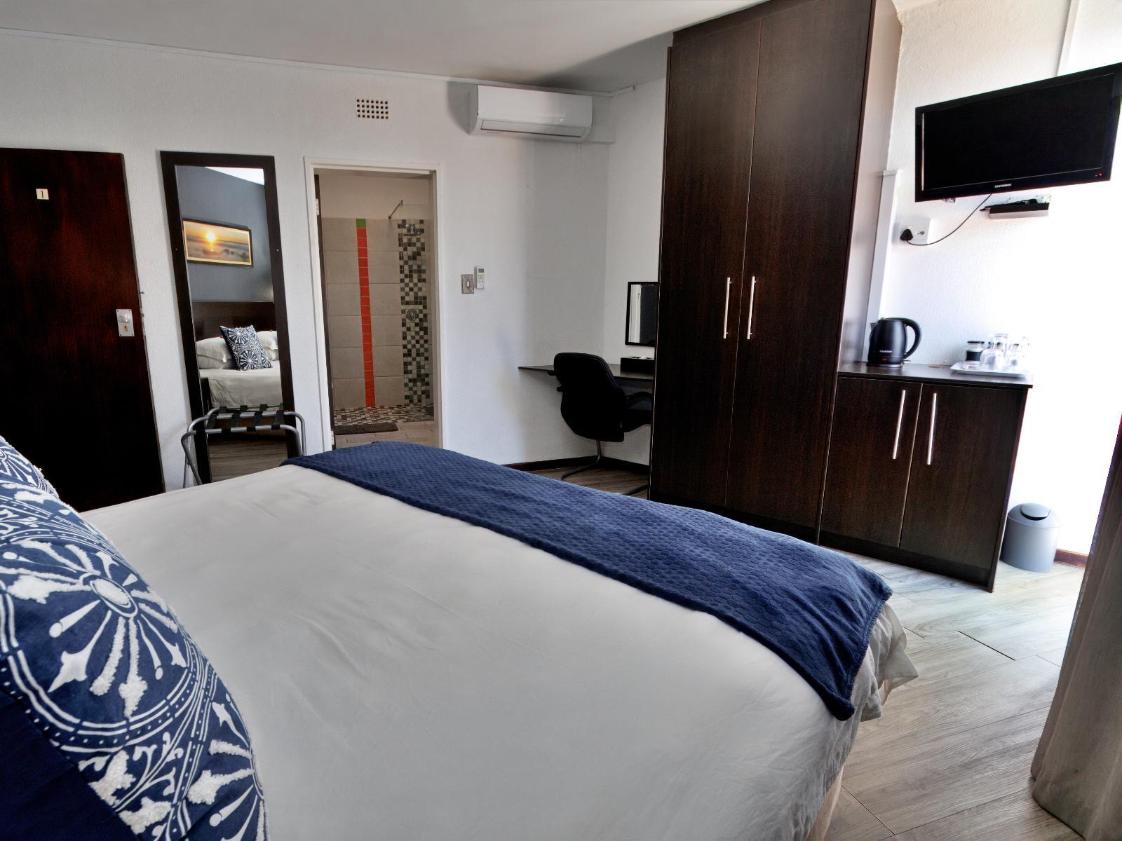 Room 1 — TV and multimedia