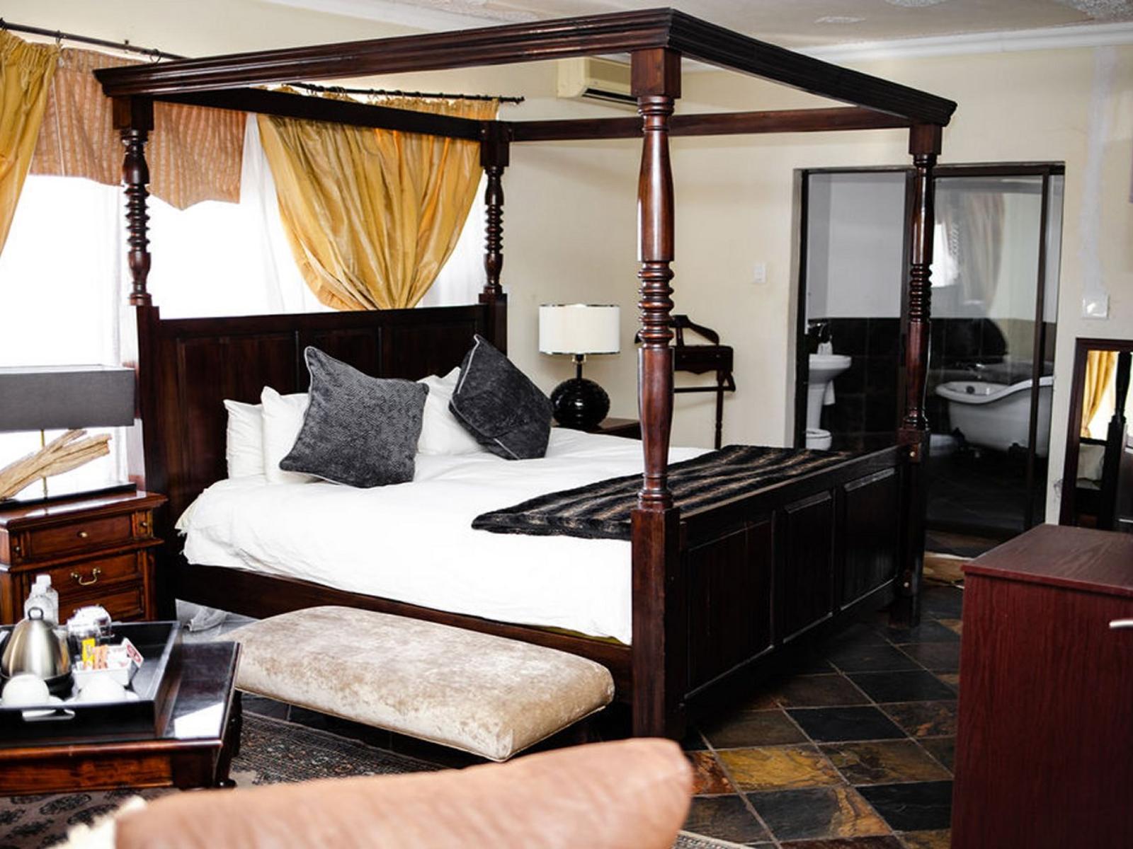 Room 2 — Photo of the whole room