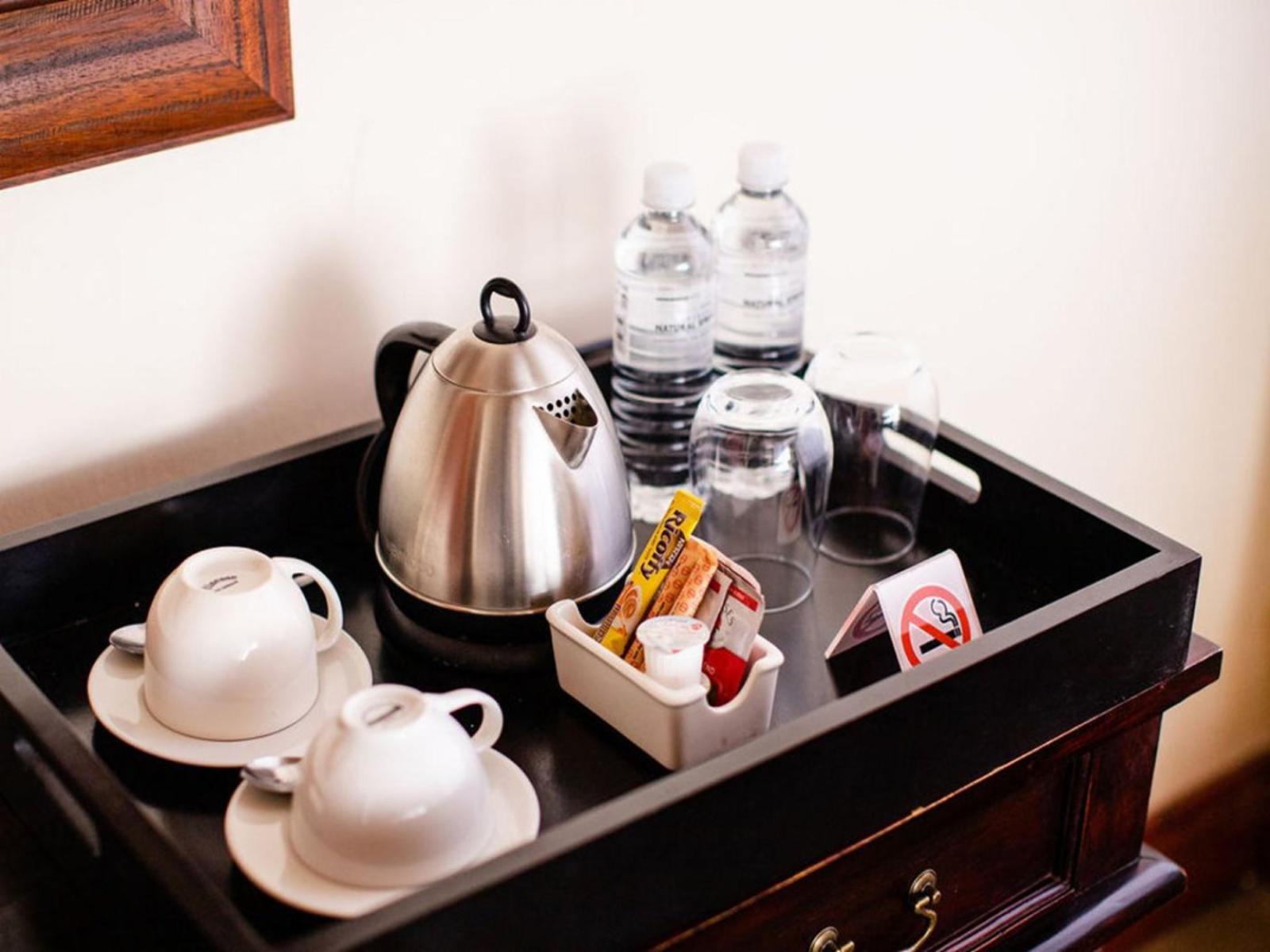 Room 3 — Coffee/tea facilities