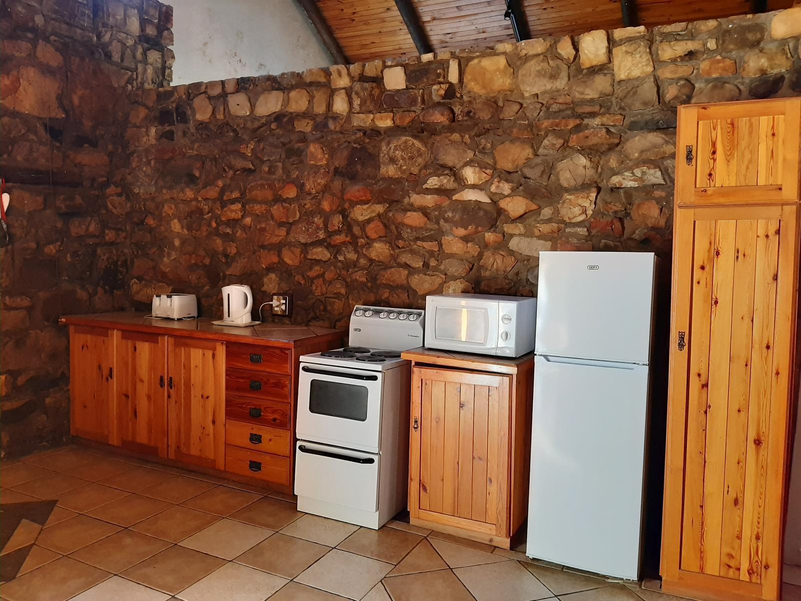 Room 1 — Kitchenette