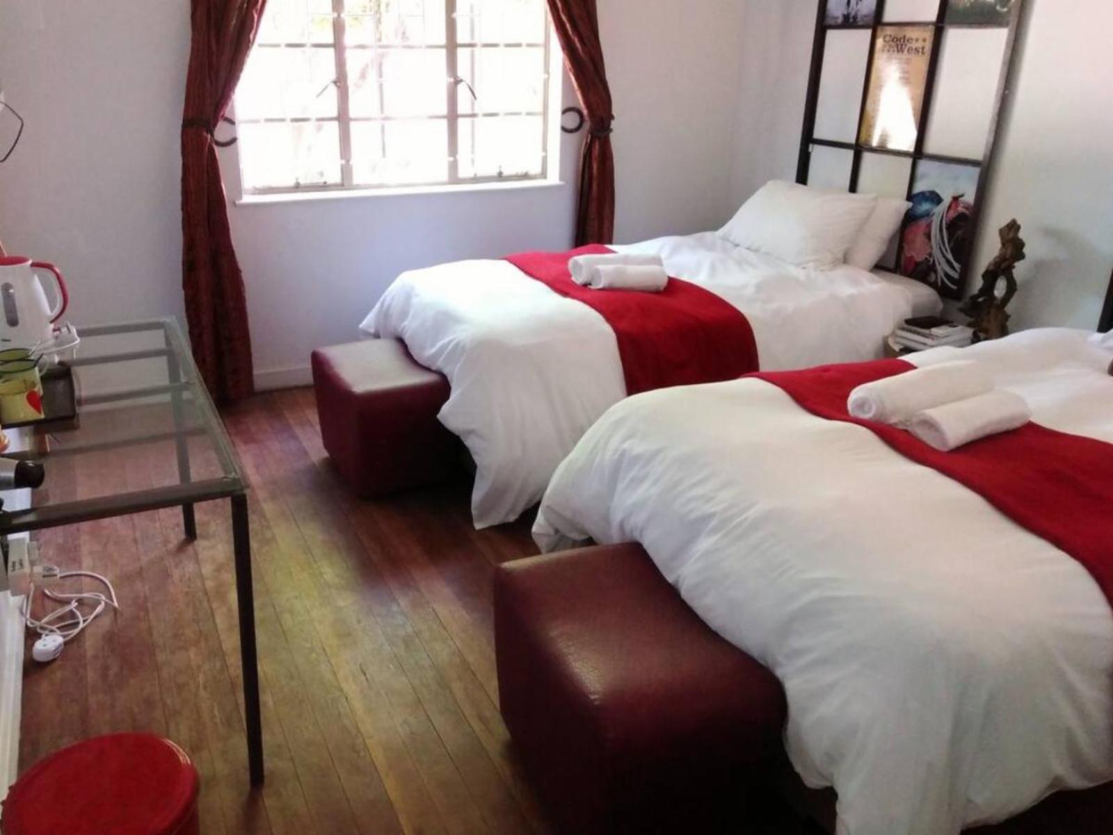 Room 2 — Photo of the whole room