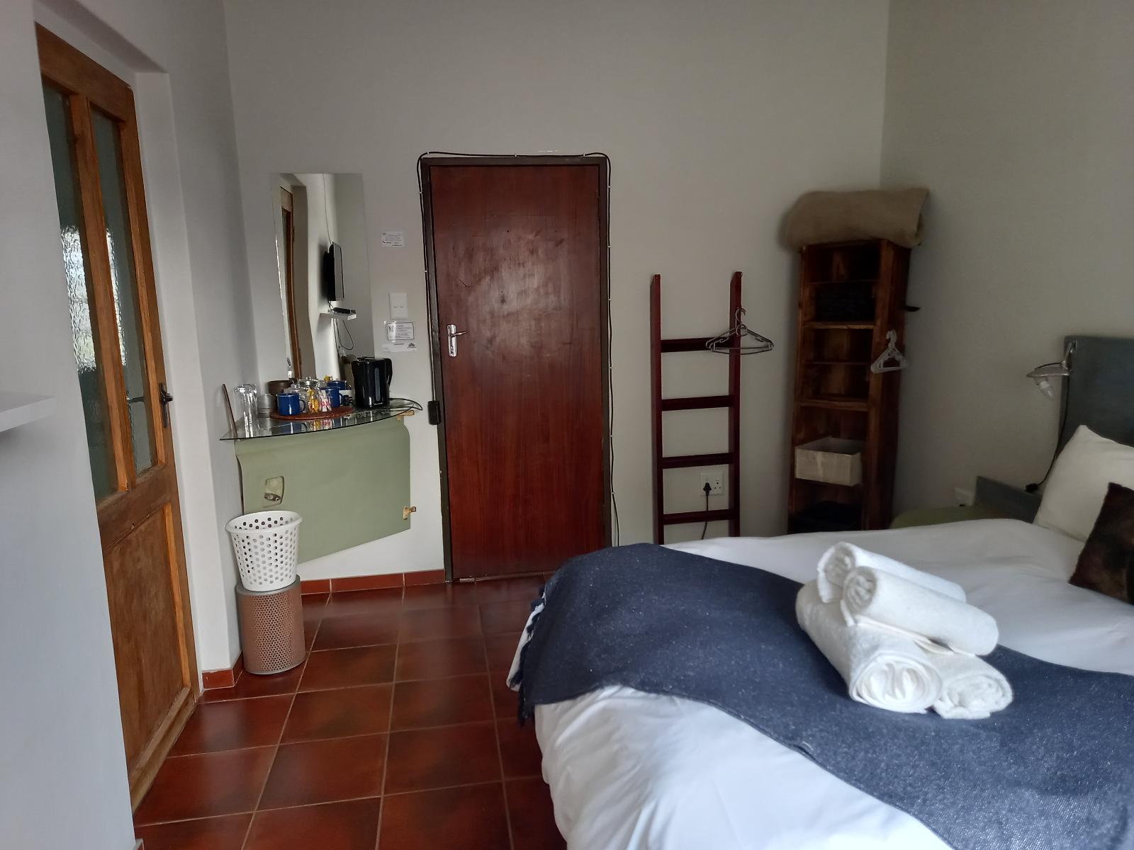 Room 1 — Photo of the whole room