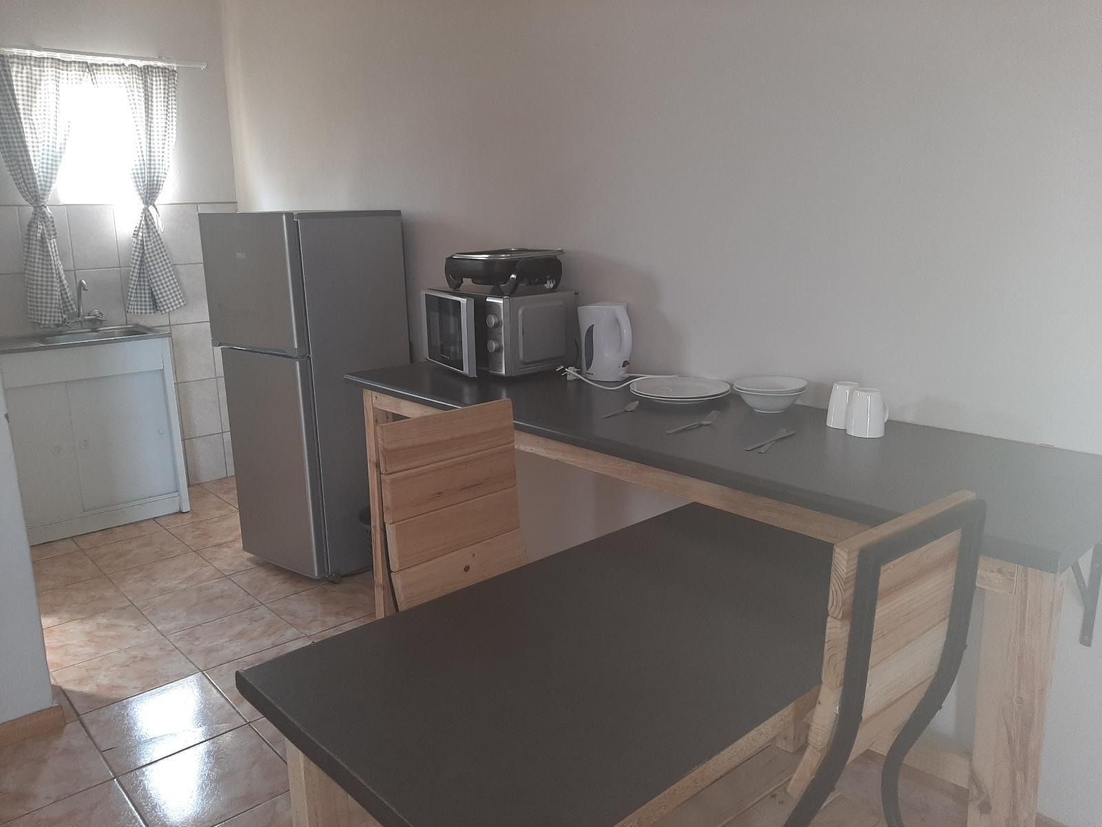 Room 1 — Kitchenette