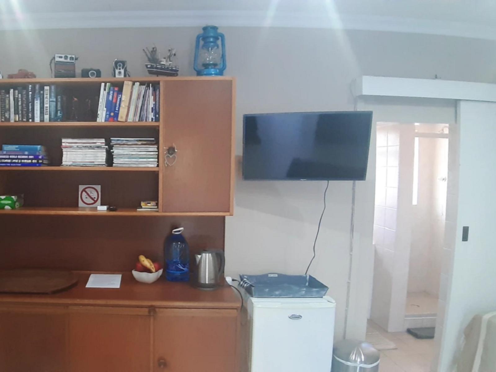 Room 1 — TV and multimedia