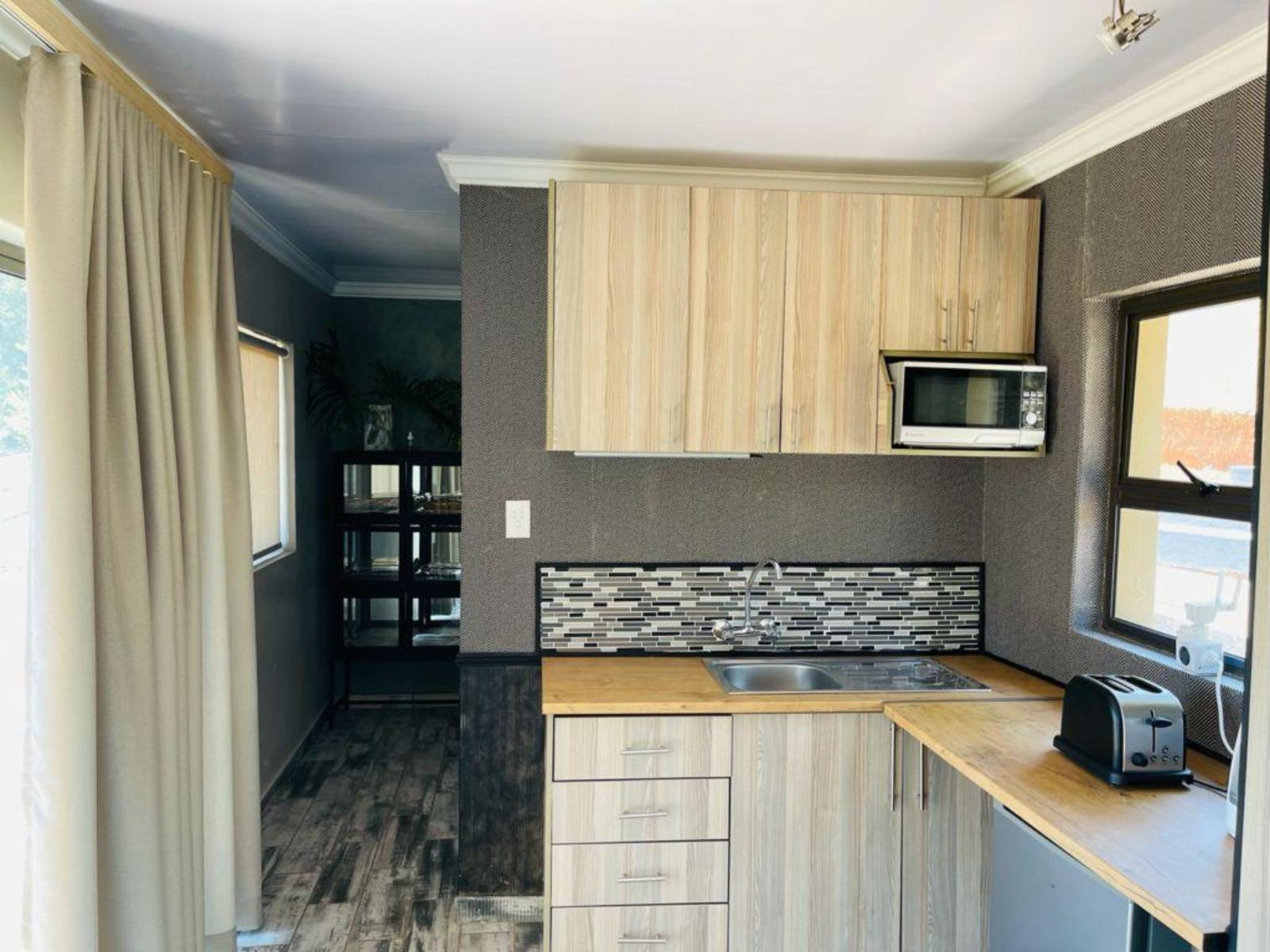Room 1 — Kitchenette