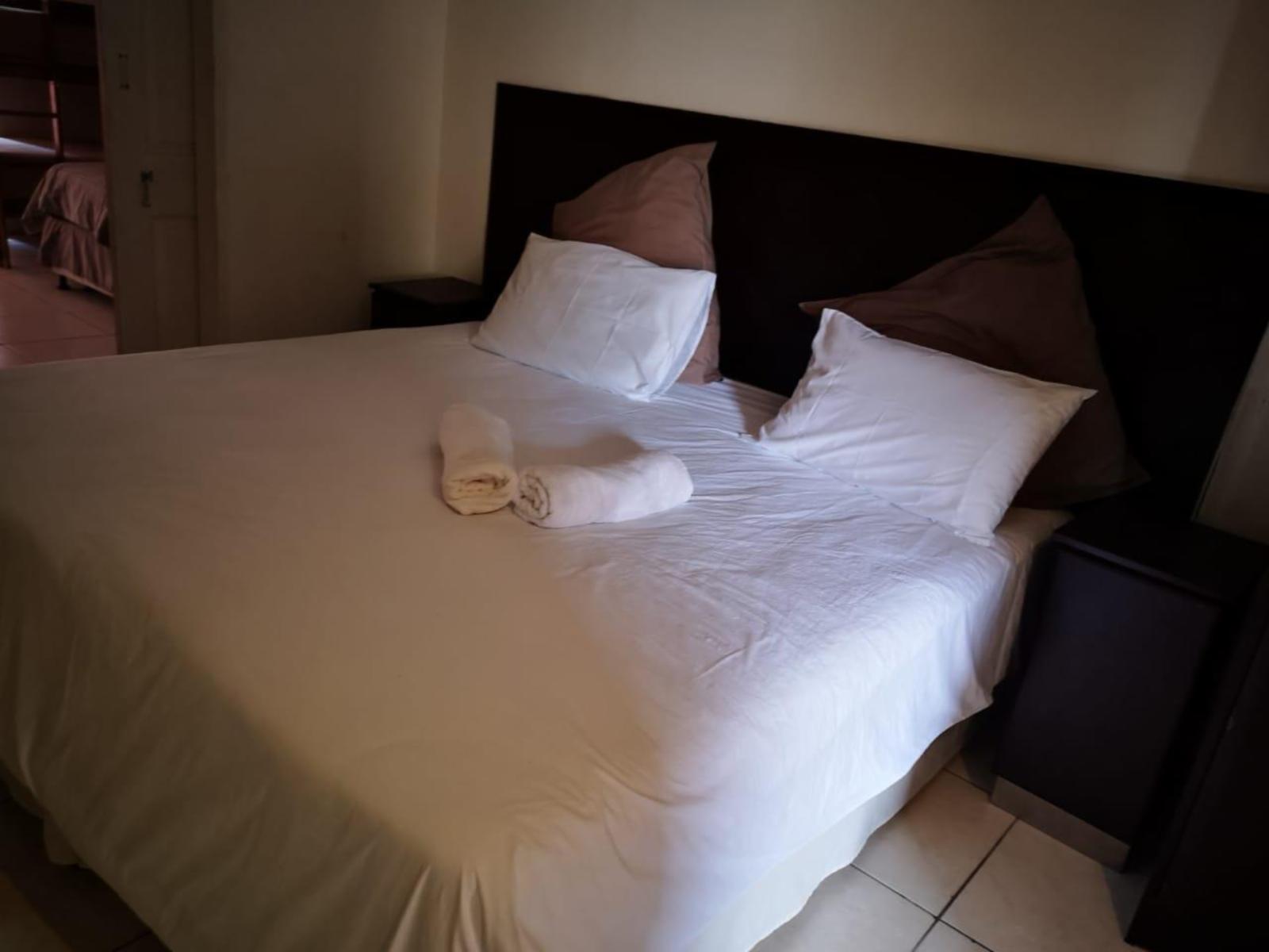 Room 1 — Photo of the whole room