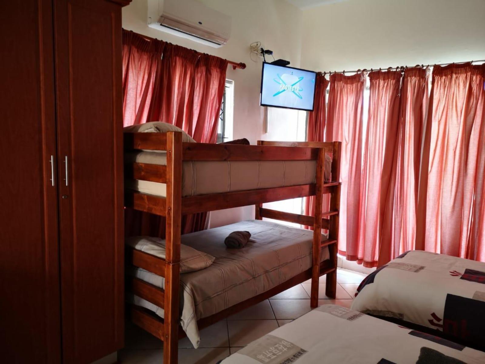 Room 1 — Photo of the whole room