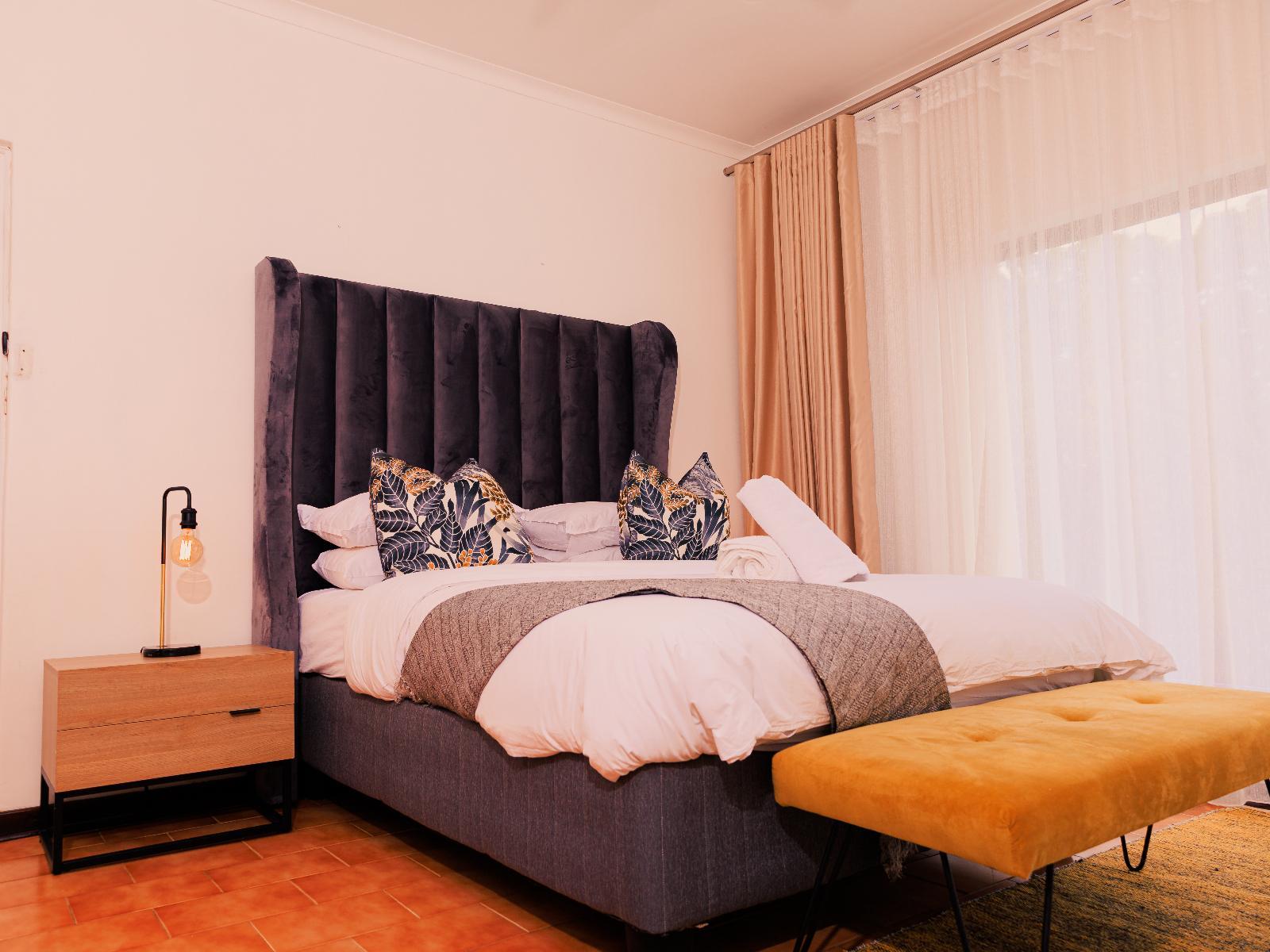 Room 1 — Photo of the whole room