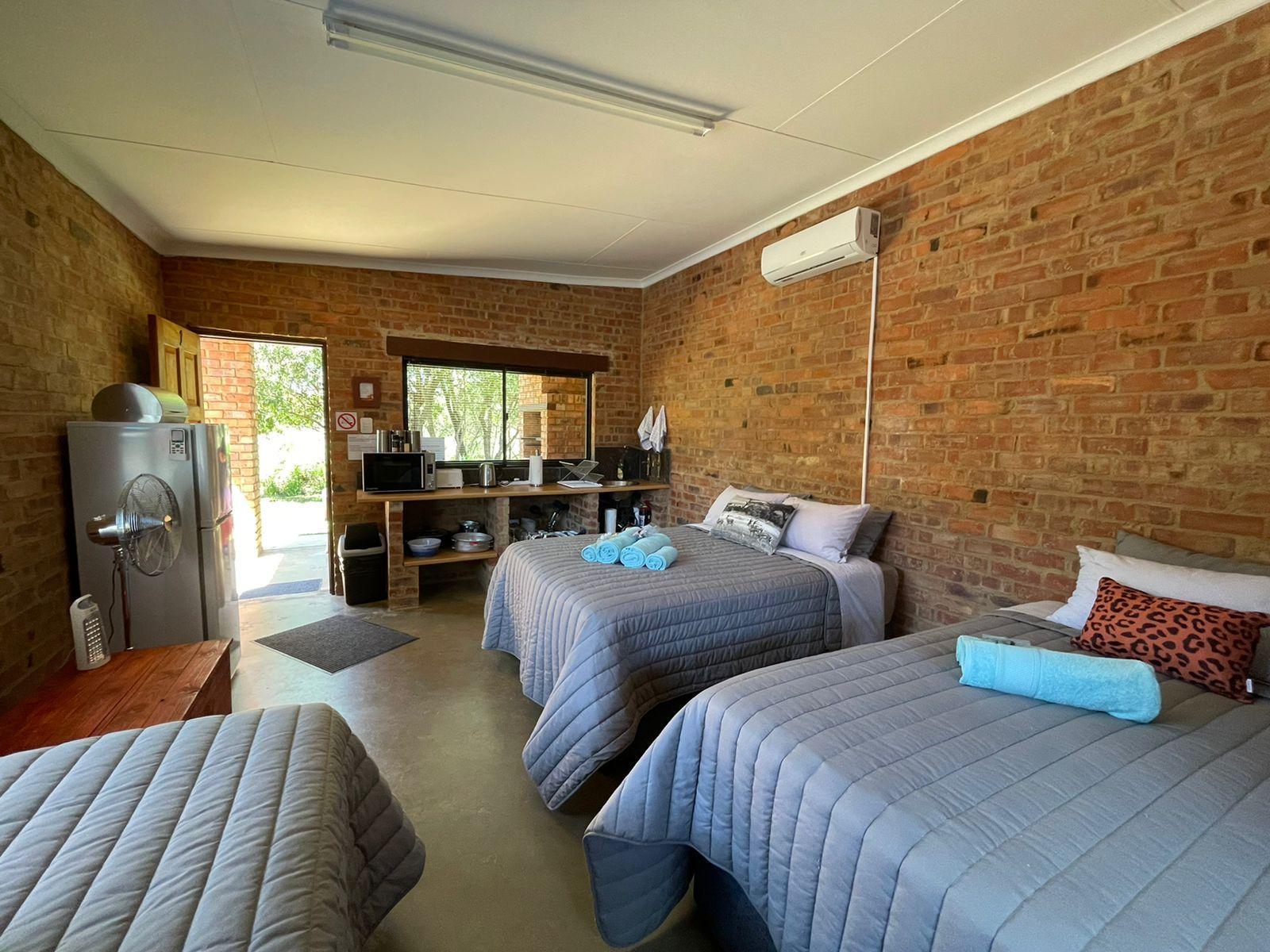 Room 1 — Photo of the whole room