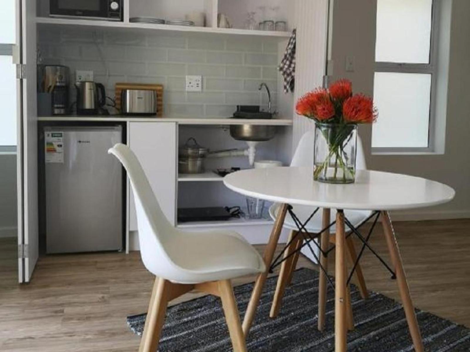 Room 1 — Kitchenette