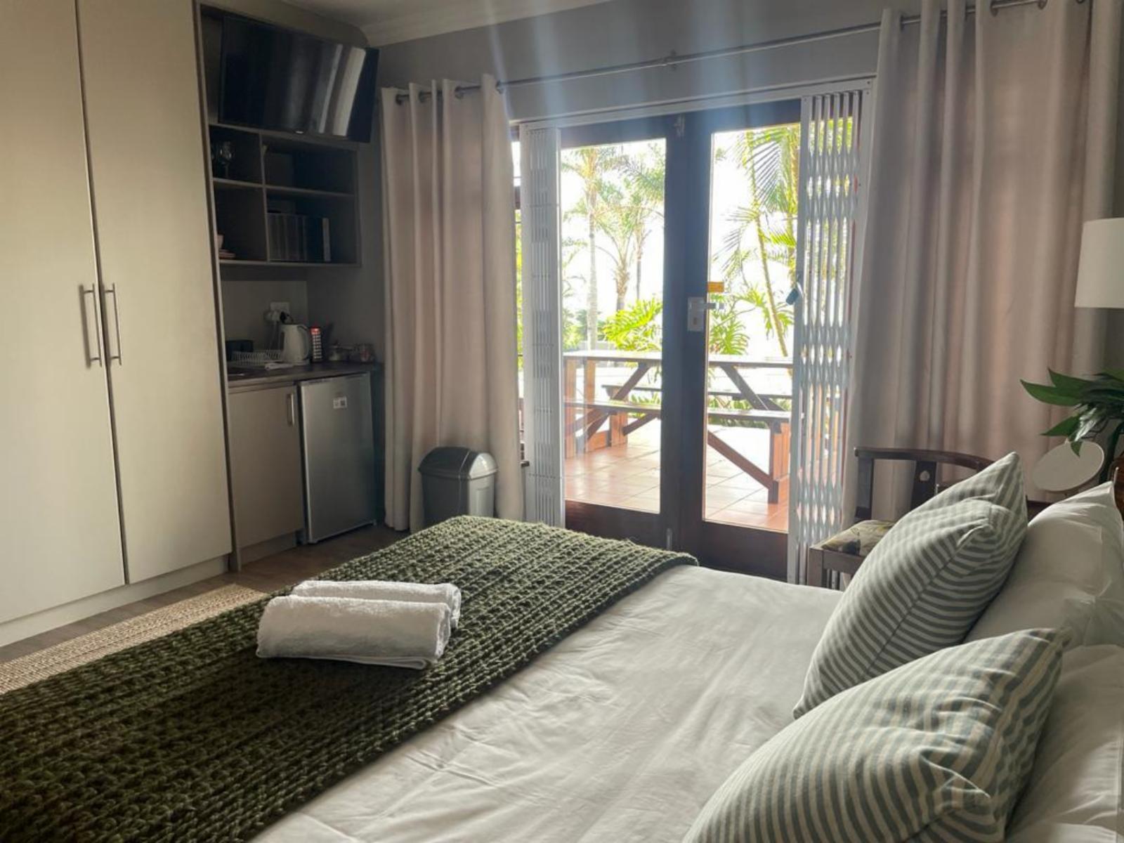 Room 2 — Photo of the whole room