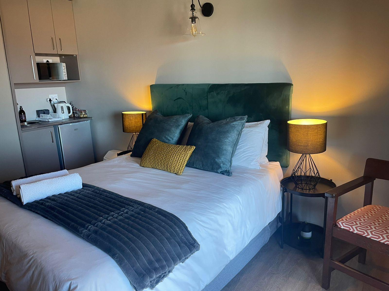Room 1 — Photo of the whole room