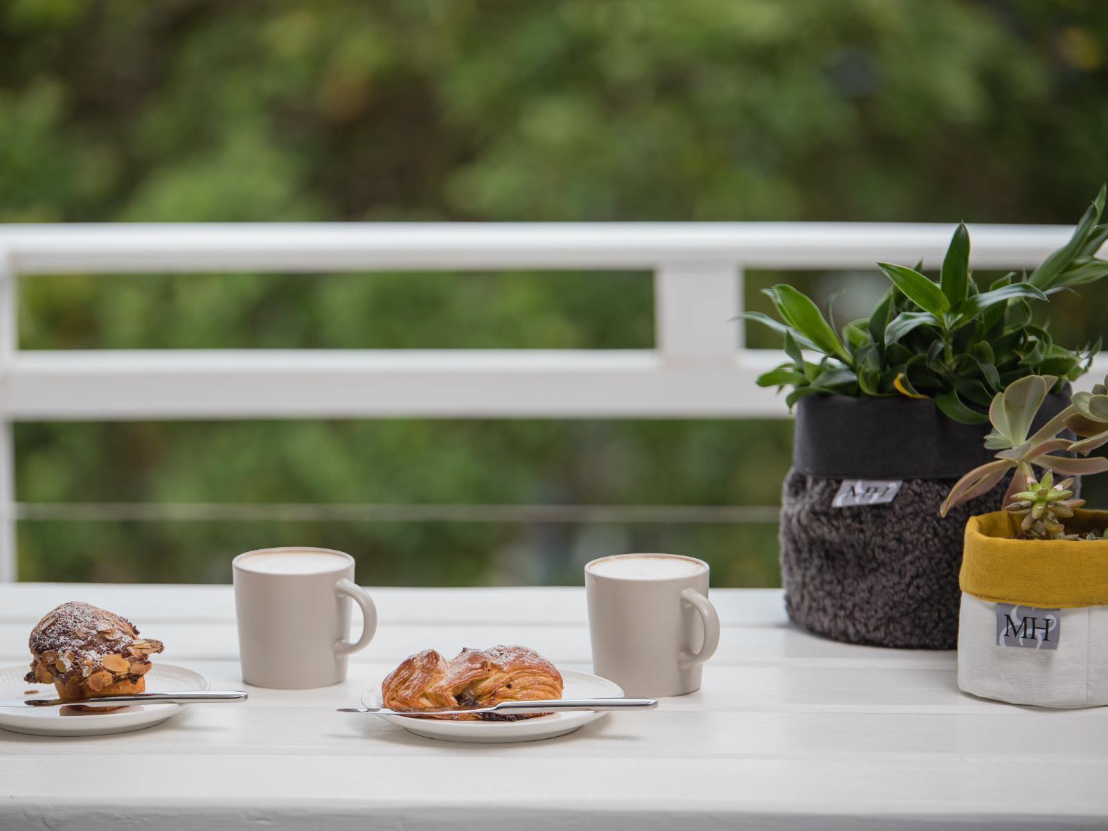 Room 1 — Balcony/Terrace