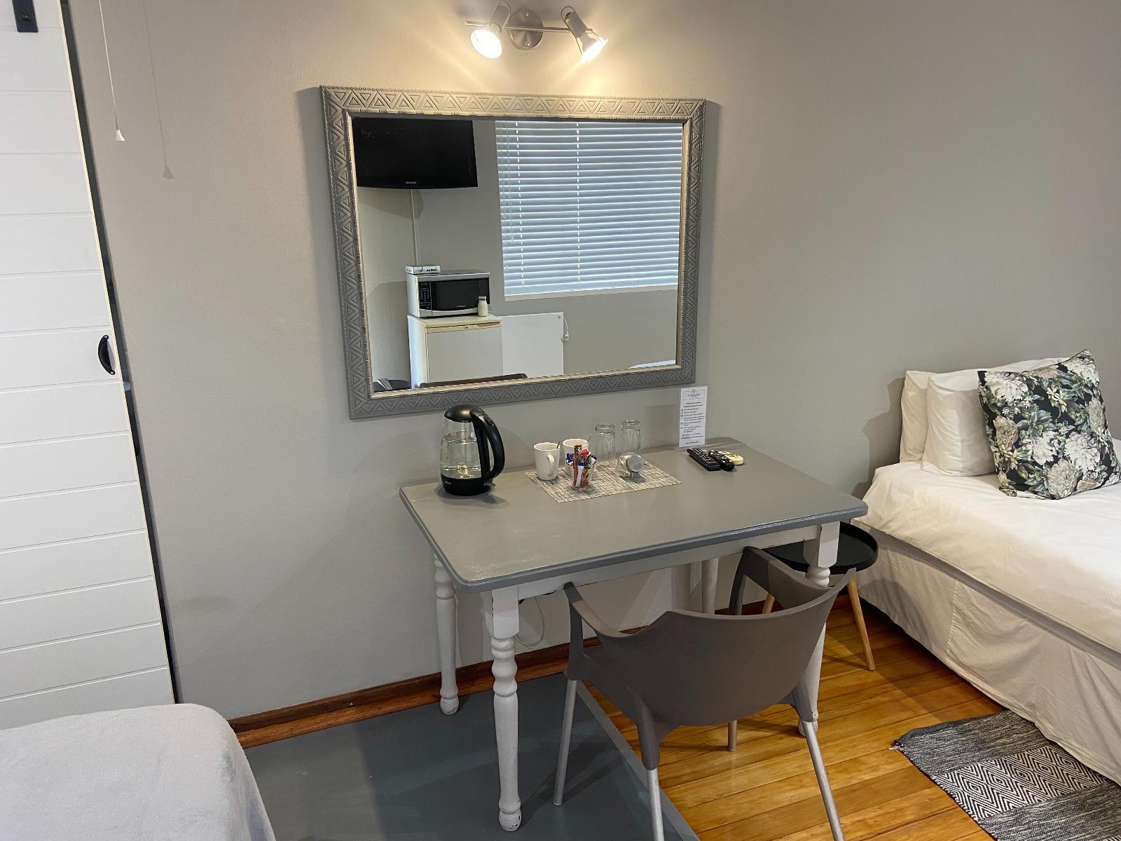 Room 1 — Coffee/tea facilities