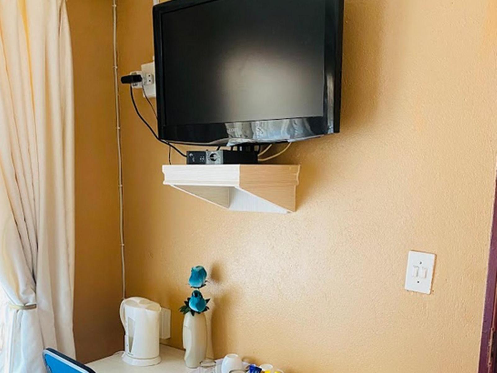Room 1 — TV and multimedia