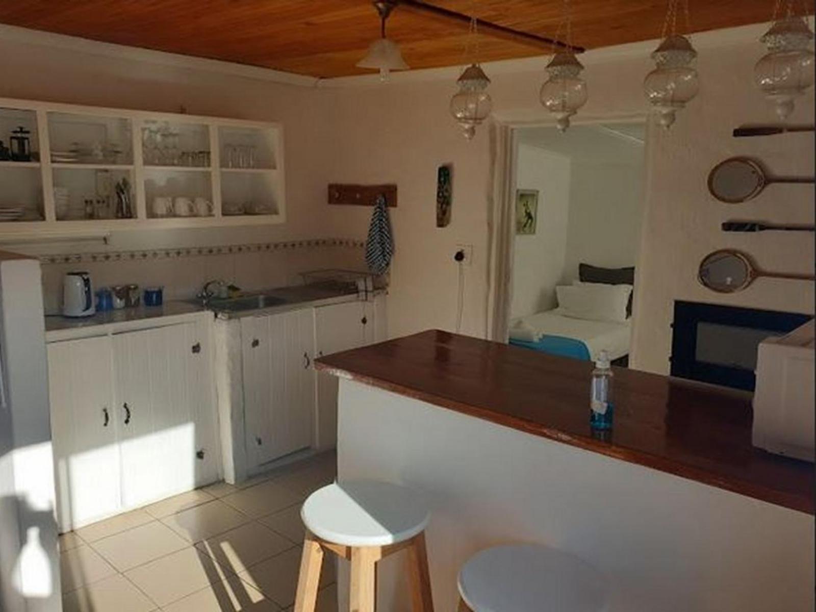 Room 1 — Kitchenette