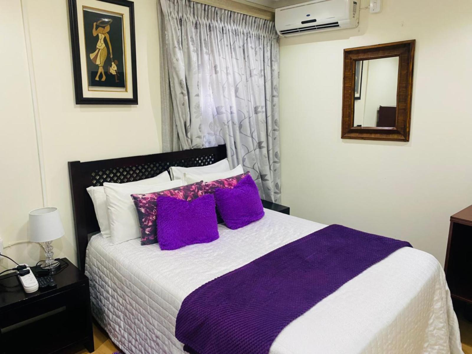 Room 1 — Photo of the whole room