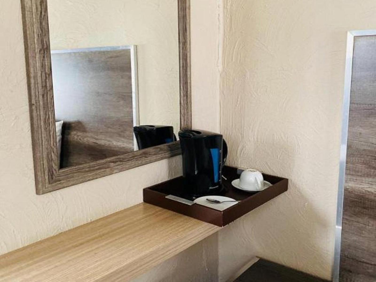 Room 1 — Coffee/tea facilities
