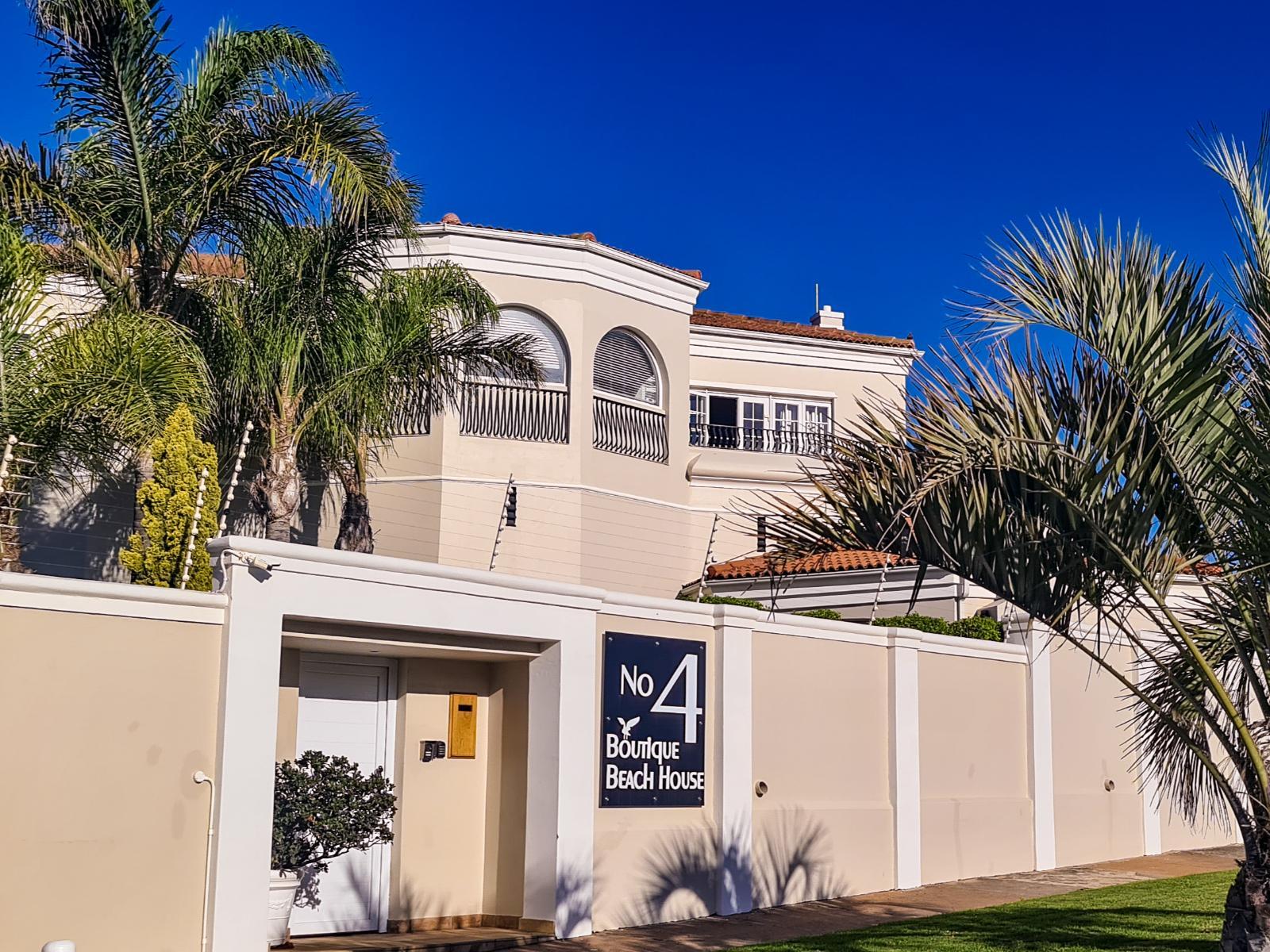 No.4 Boutique Beach House