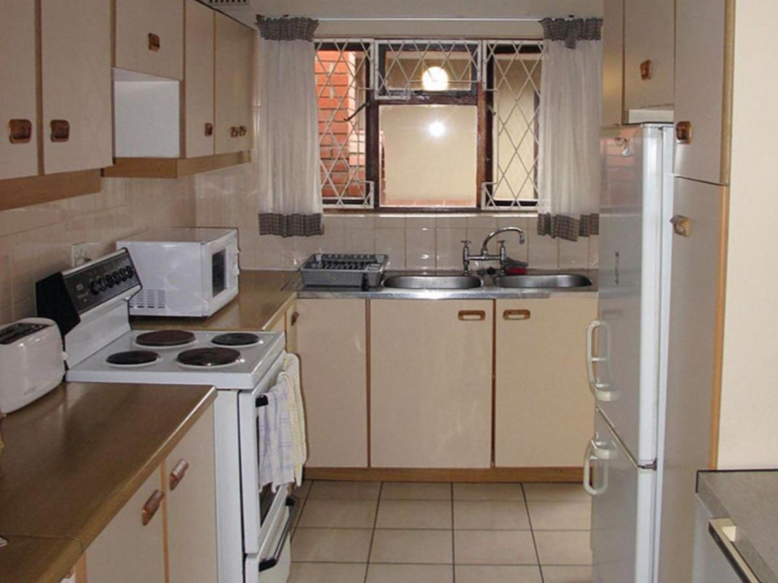 Room 1 — Kitchenette