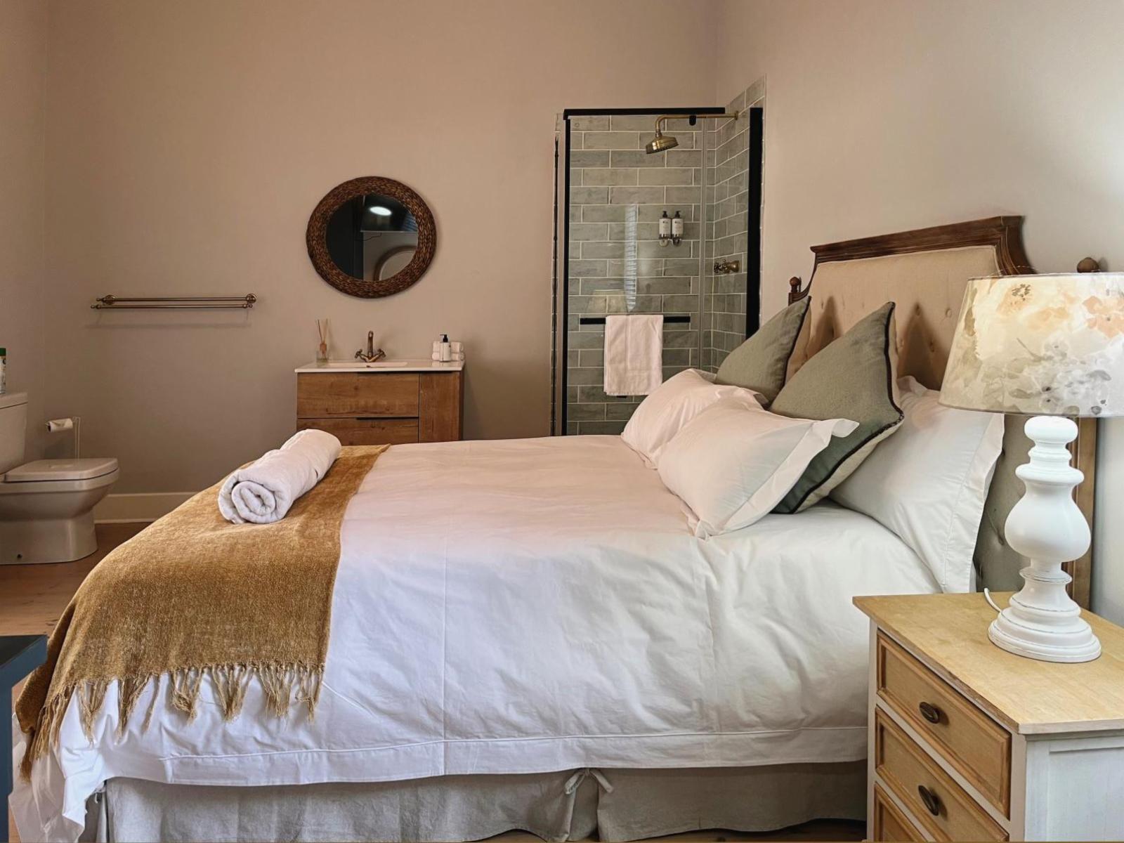 Room 1 — Photo of the whole room