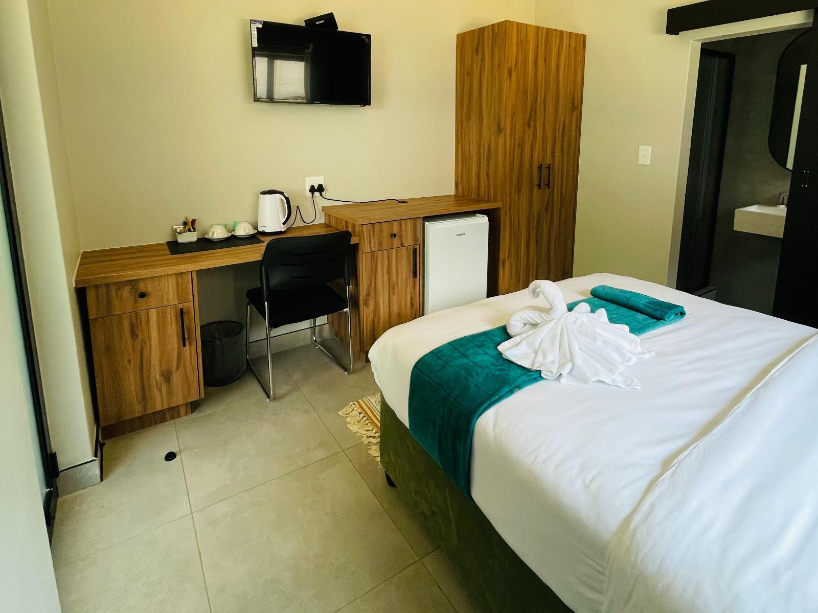 Room 1 — Photo of the whole room